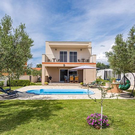 Villa Sunny Olive Перой Екстер'єр фото