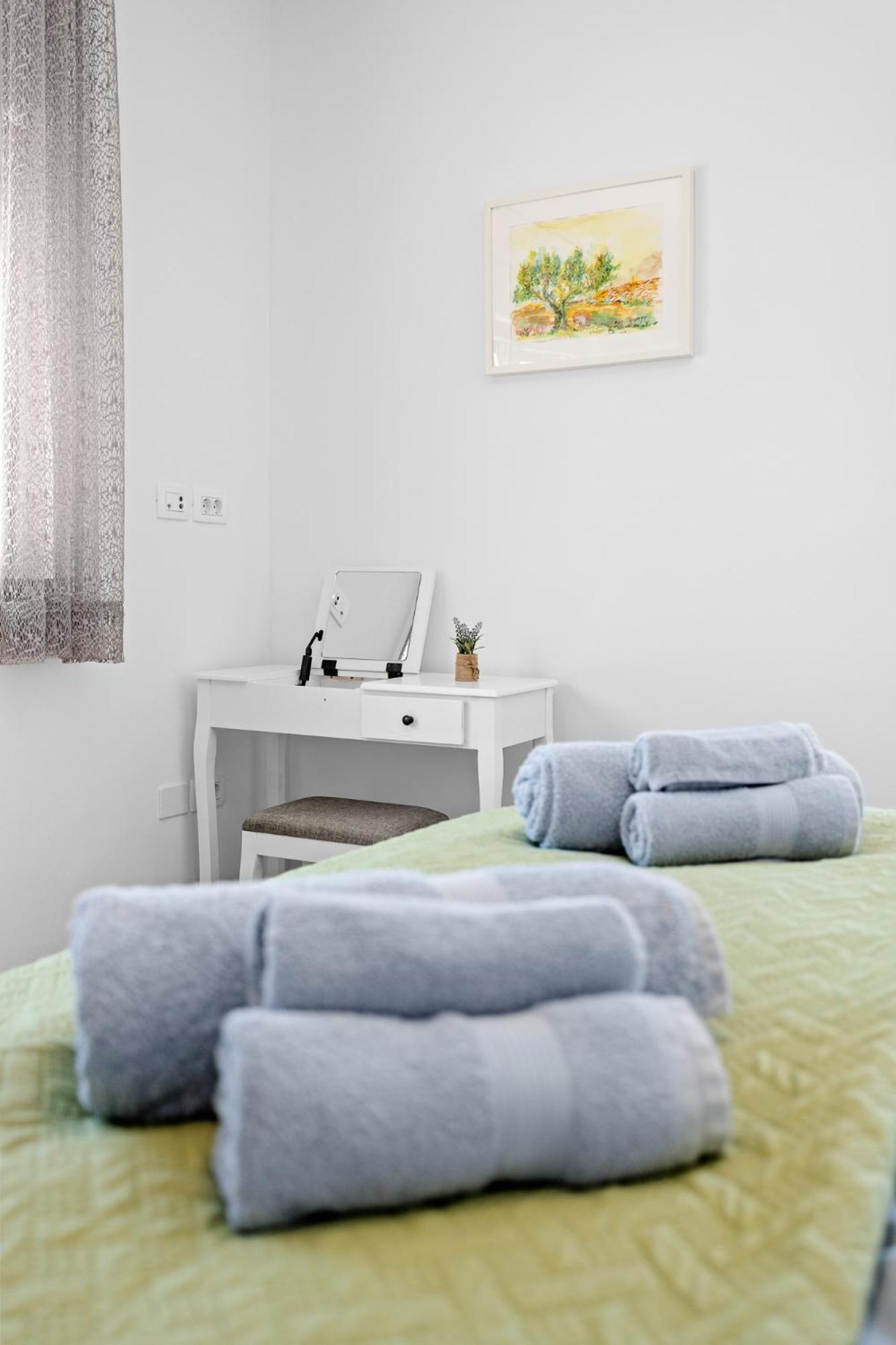 Villa Sunny Olive Перой Екстер'єр фото